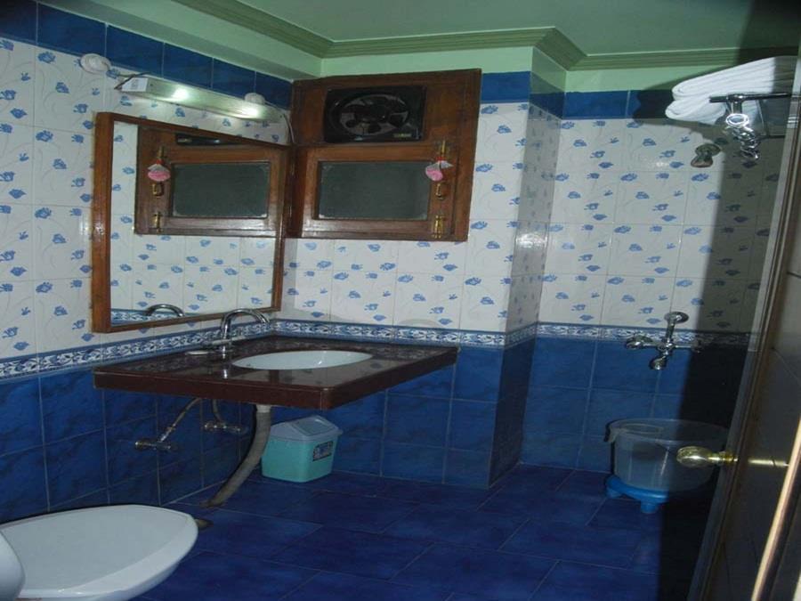 Hotel Dream Palace Масурі Екстер'єр фото